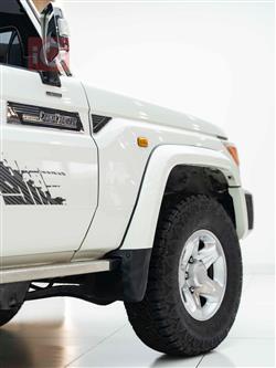 تويوتا لاند كروزر 70